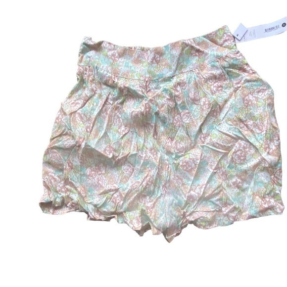 NWT AQUA Grove Floral Print Mini High-Waist Shorts - Picture 5 of 6